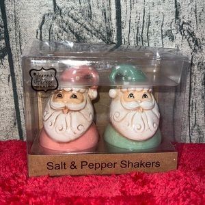 New in Box Johanna Parker Santa Salt and Pepper Shakers
